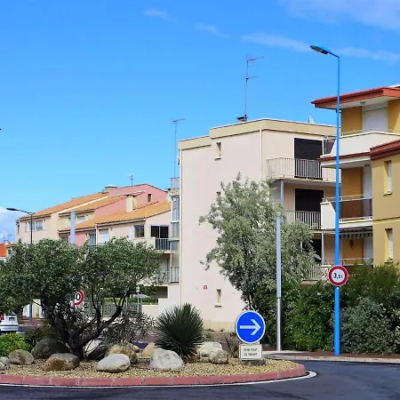 Apartment Les Cigalines By Interhome